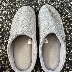 Gray Slip-On LL bean men’s Slippers